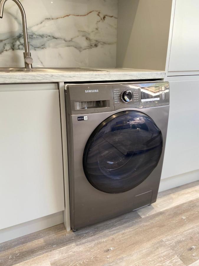 Apartment In Stepney Green London Bagian luar foto