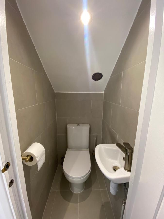 Apartment In Stepney Green London Bagian luar foto